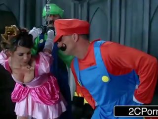 Jerk that joy stick: stupendous mario bros get busy with perizada brooklyn chase