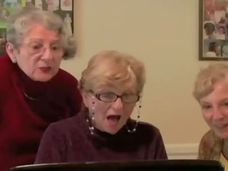 3 grannies react ไปยัง ใหญ่ ดำ เพลา เพศ คลิป วิด