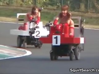 Чукане машина race извън