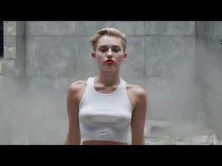 Miley 赛勒斯 裸 在 她的 新 音乐 电影
